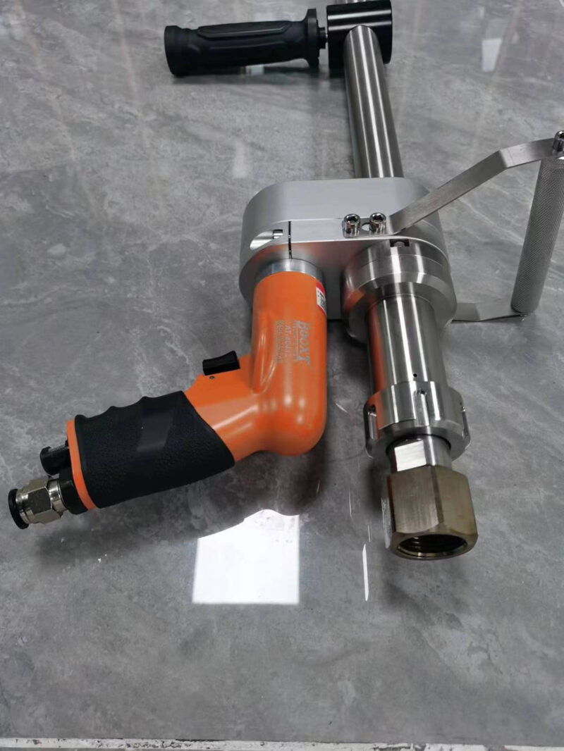 123-2800Bar UHP Air-actuated Jet Tornado Style Spraying Gun Assembly - Image 5