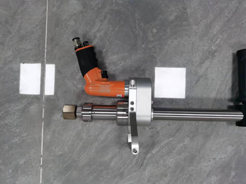 123-2800Bar UHP Air-actuated Jet Tornado Style Spraying Gun Assembly