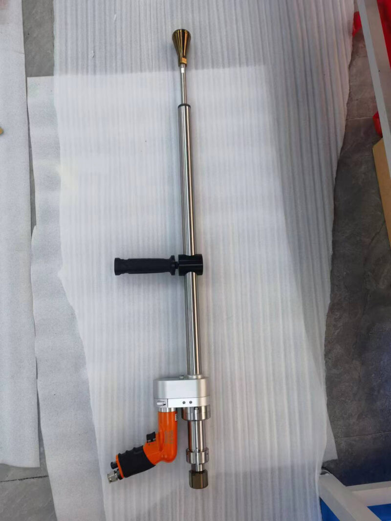 123-2800Bar UHP Air-actuated Jet Tornado Style Spraying Gun Assembly - Image 2