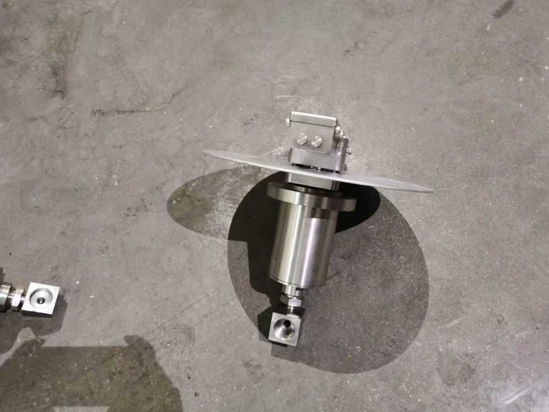 40Kpsi 2800bar UHP Water Jet Multifunctional Ship Hull Crawler Spraying Bar Swivel - Image 3
