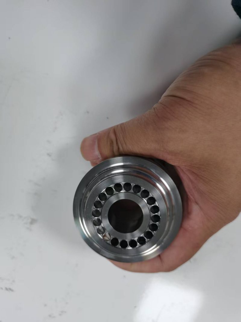2800Bar Water blasting Heat-exchange cleaning machine parts for Hammelmann-6803 Uni-Valve - Image 3