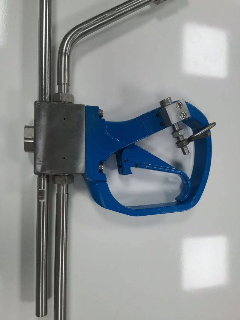 Water blasting Paint removal cleaning machine parts 20K Hand Control Dump Style - Image 8
