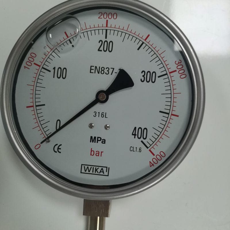 UHP 40K Water Jet Petrochemical industry cleaning machine parts 4240 Pressure Gauge