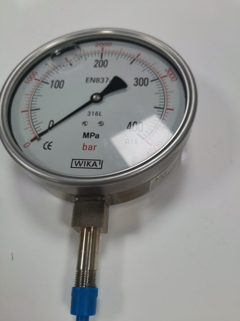 UHP 40K Water Jet Petrochemical industry cleaning machine parts 4240 Pressure Gauge - Image 3