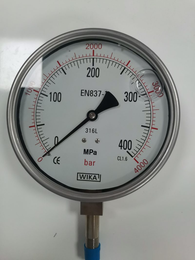 UHP 40K Water Jet Petrochemical industry cleaning machine parts 4240 Pressure Gauge - Image 5